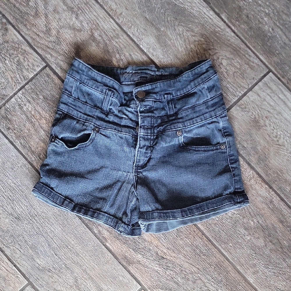 Stylish Faded Blue Denim Women's Shorts
